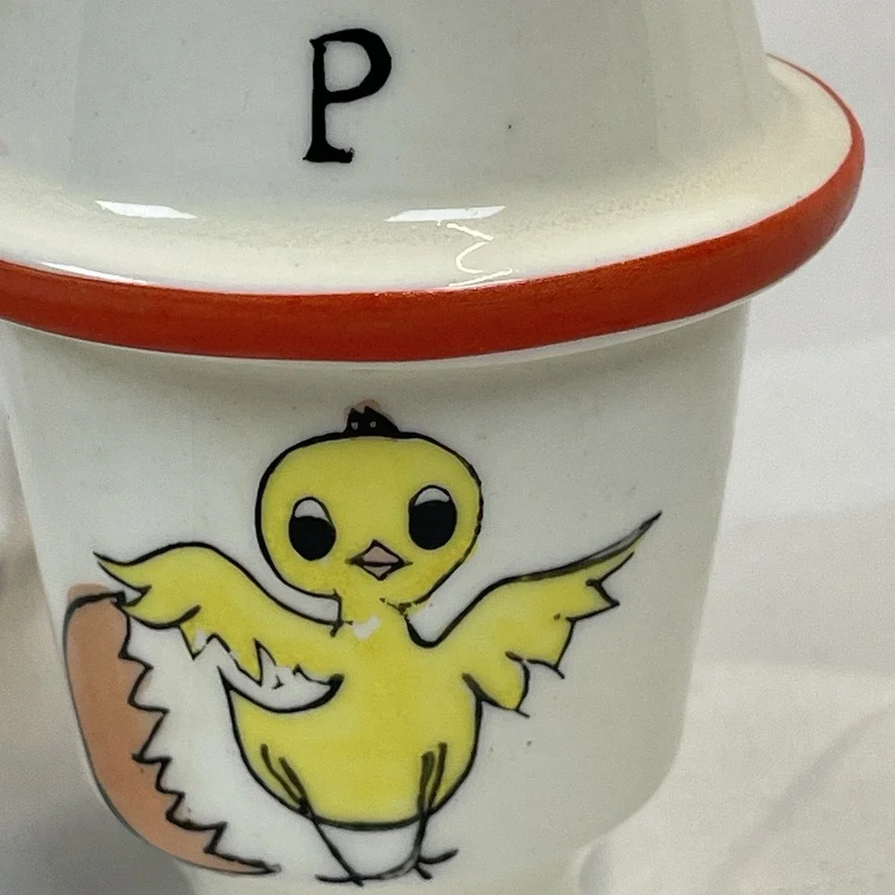 Vintage Salt‎ & Pepper Shakers Chicks Cracked Egg Lego Japan Hand Painted Rare